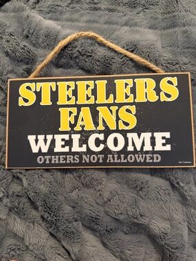 Steelers Fans Welcome Hanging Wall Sign - Black and Yellow